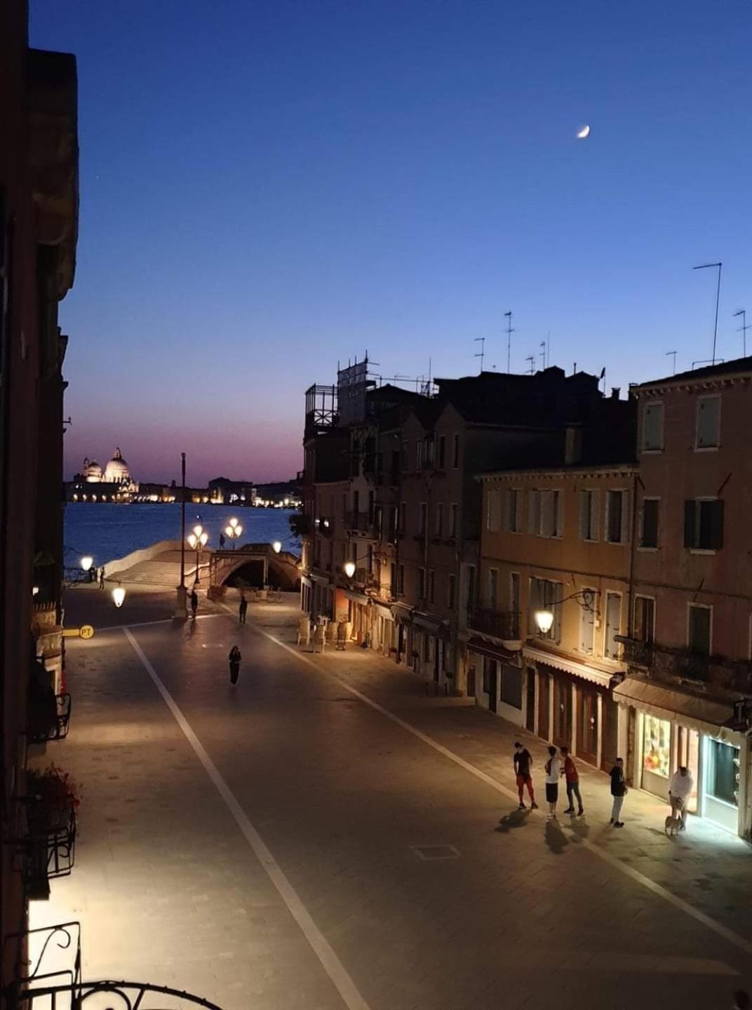 Residenza Garibaldi Apartment Venice Luaran gambar